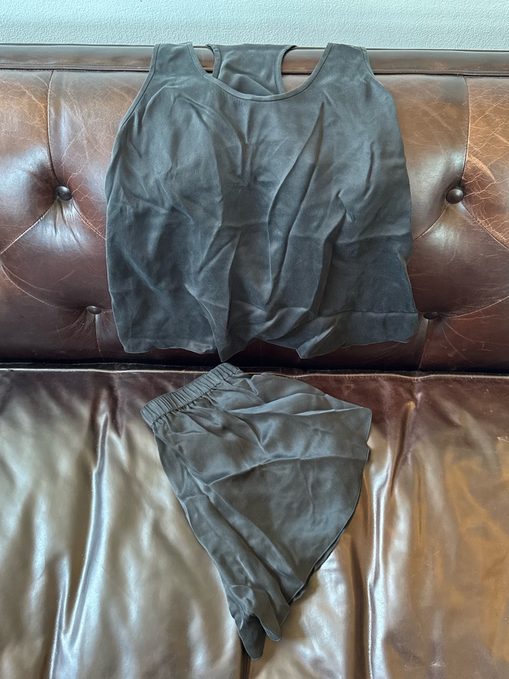 LUNYA NWOT Silk Tulip Back Short Set in Immersed Black Size XS - Picture 7 of 8